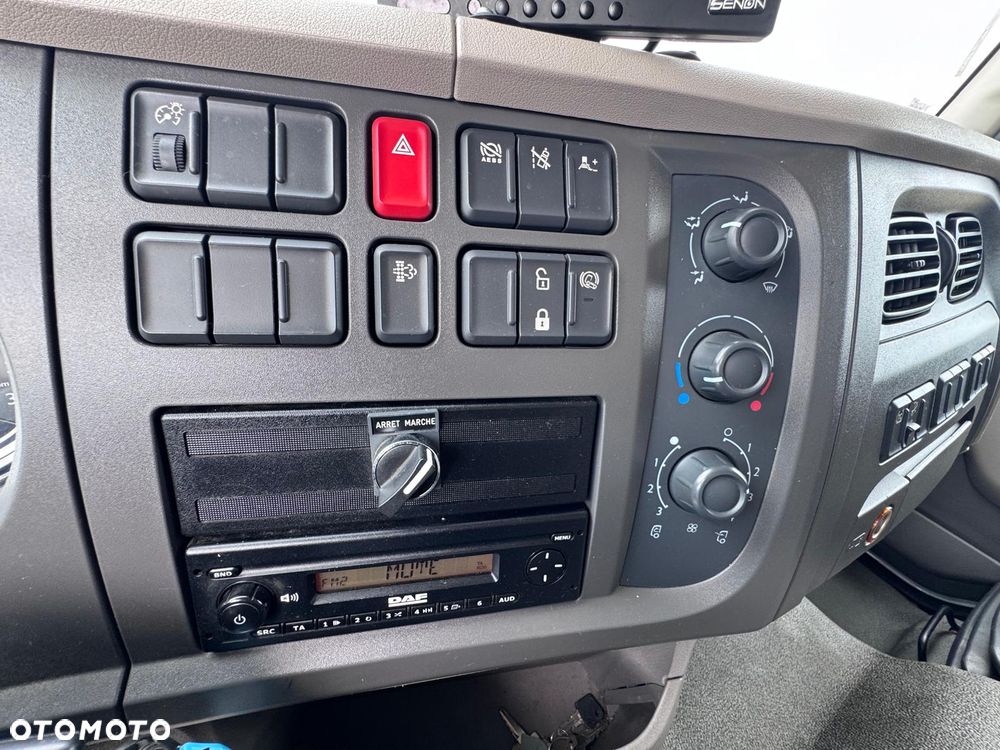 DAF LF210.12 / Rolety boczne / Winda / Kontener (462) - 13