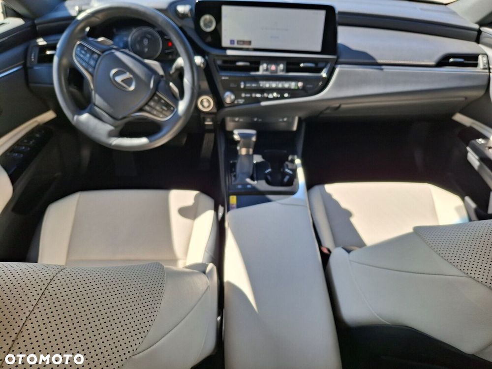 Lexus ES - 20
