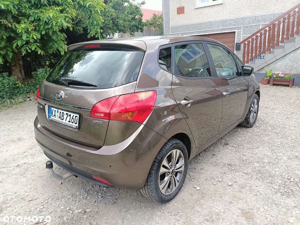 Kia Venga - 5