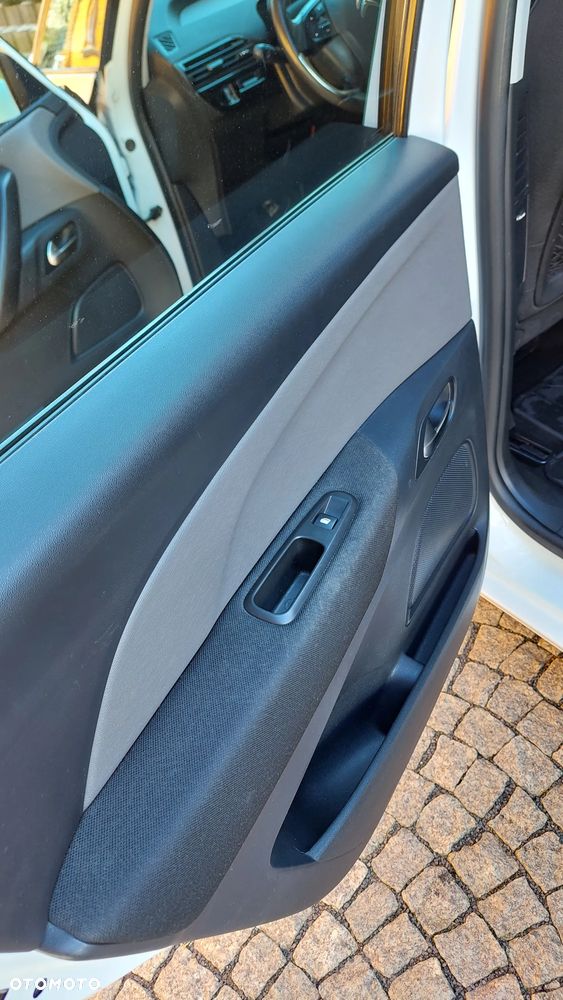 Citroën C4 Picasso 1.6 BlueHDi MoreLife S&S EAT6 - 18