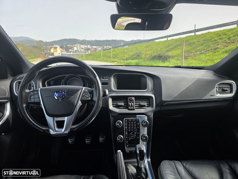 Volvo V40 2.0 D2 R-Design - 15