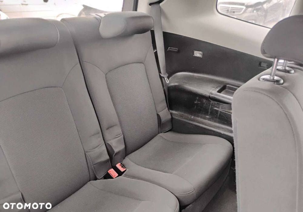 Chevrolet Orlando - 11