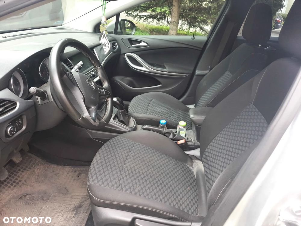 Opel Astra IV 1.6 CDTI Sport - 4