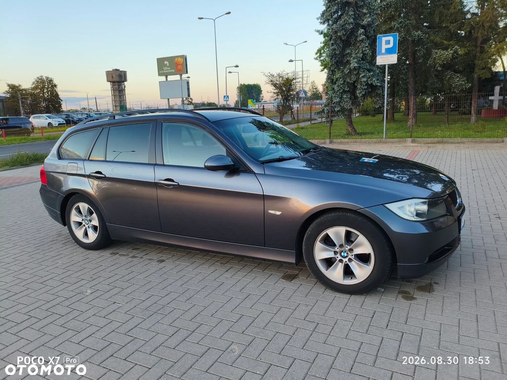 BMW Seria 3 320i - 7