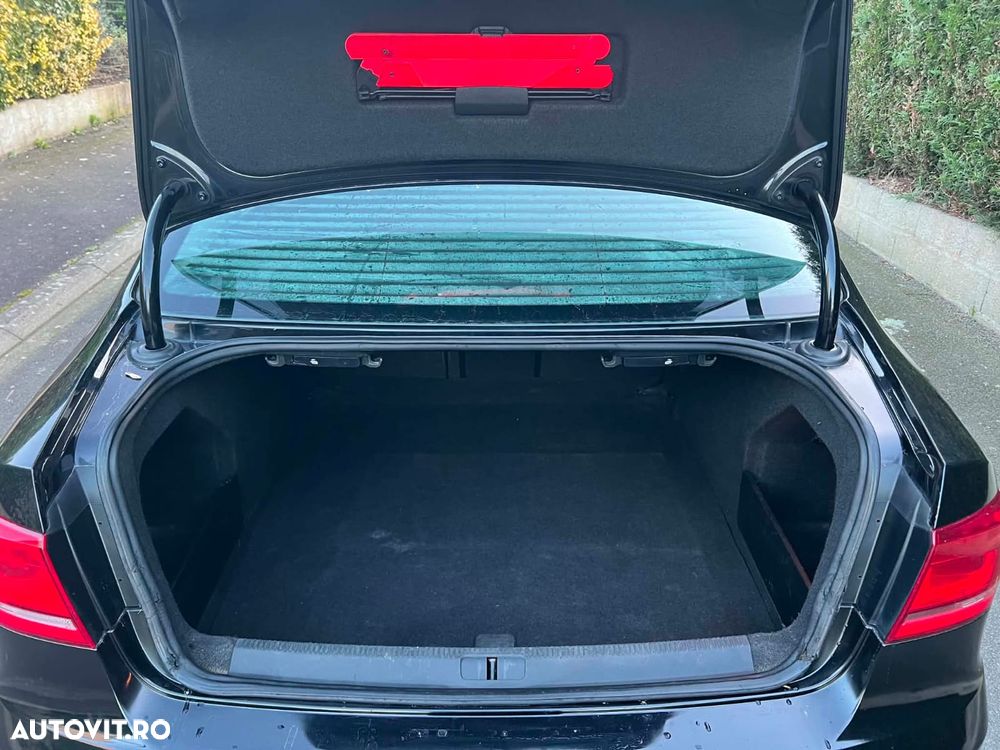 Volkswagen Passat - 5