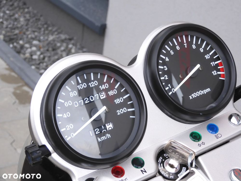 Suzuki GS - 28
