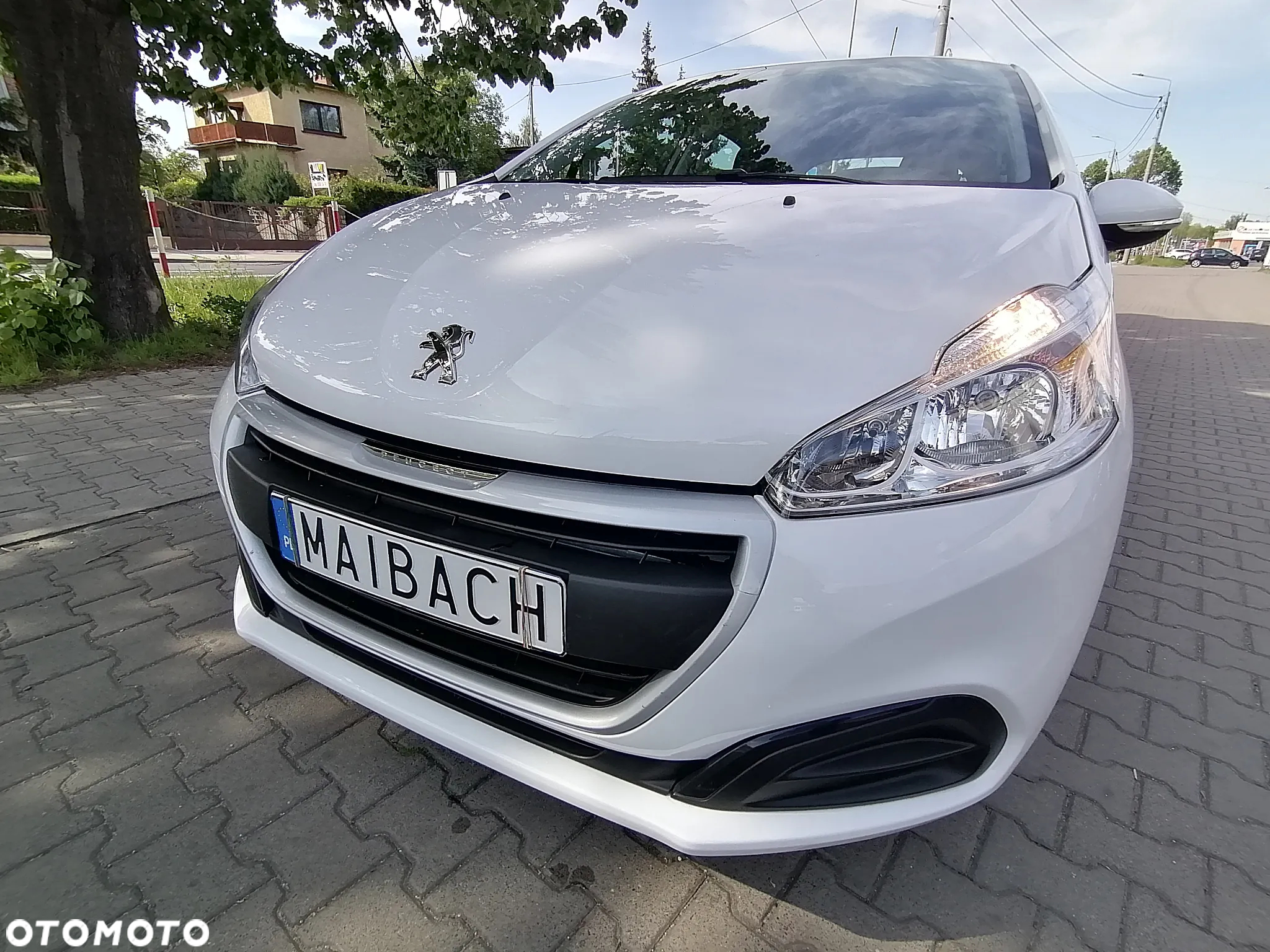 Peugeot 208 - 4