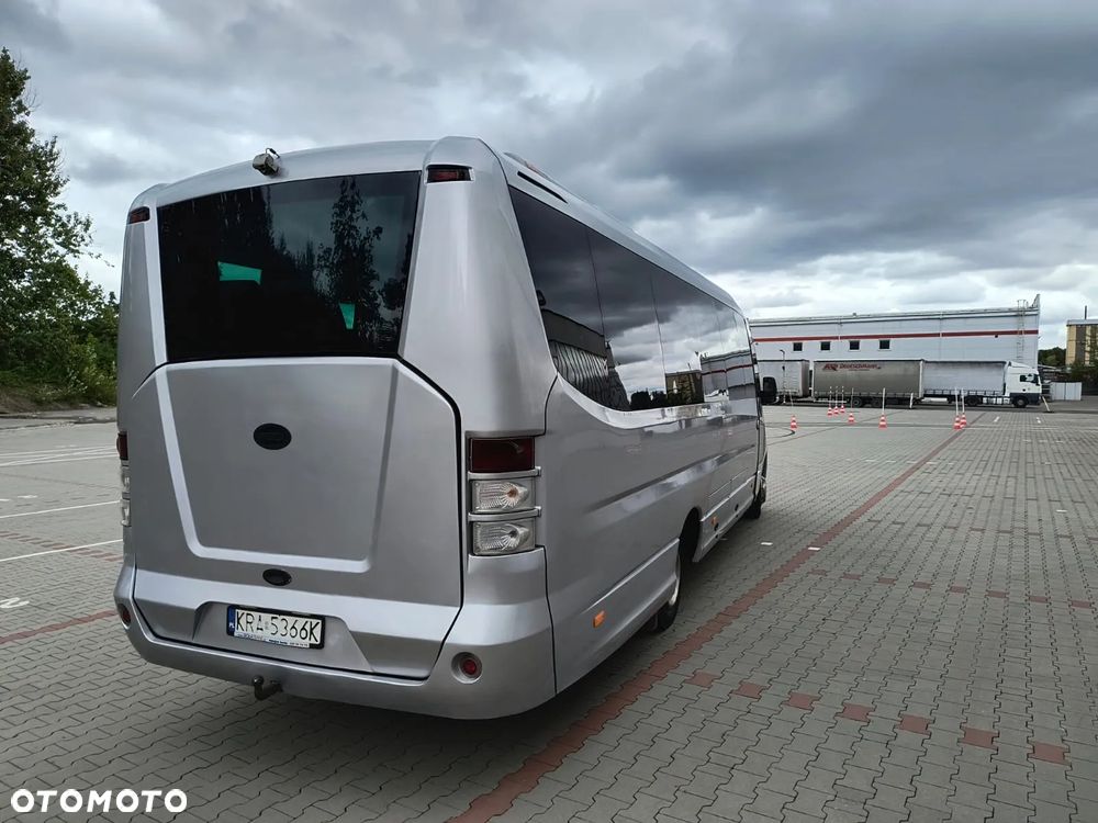 Mercedes-Benz SUNRIDER 818D - 5