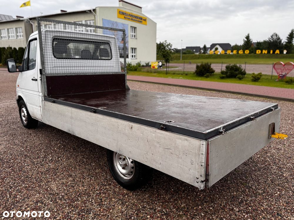 Mercedes-Benz Sprinter 310d - 11