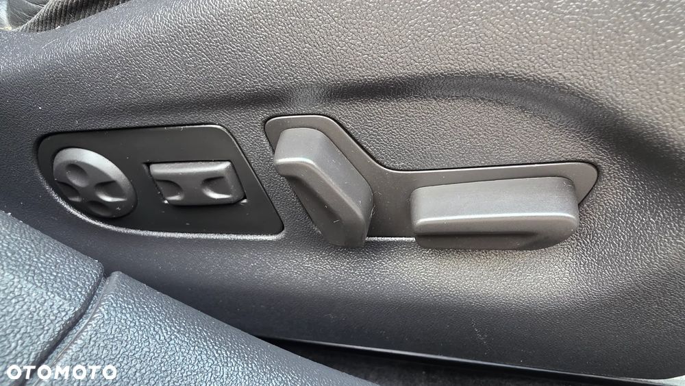 Citroën C5 2.0 HDi Exclusive - 23