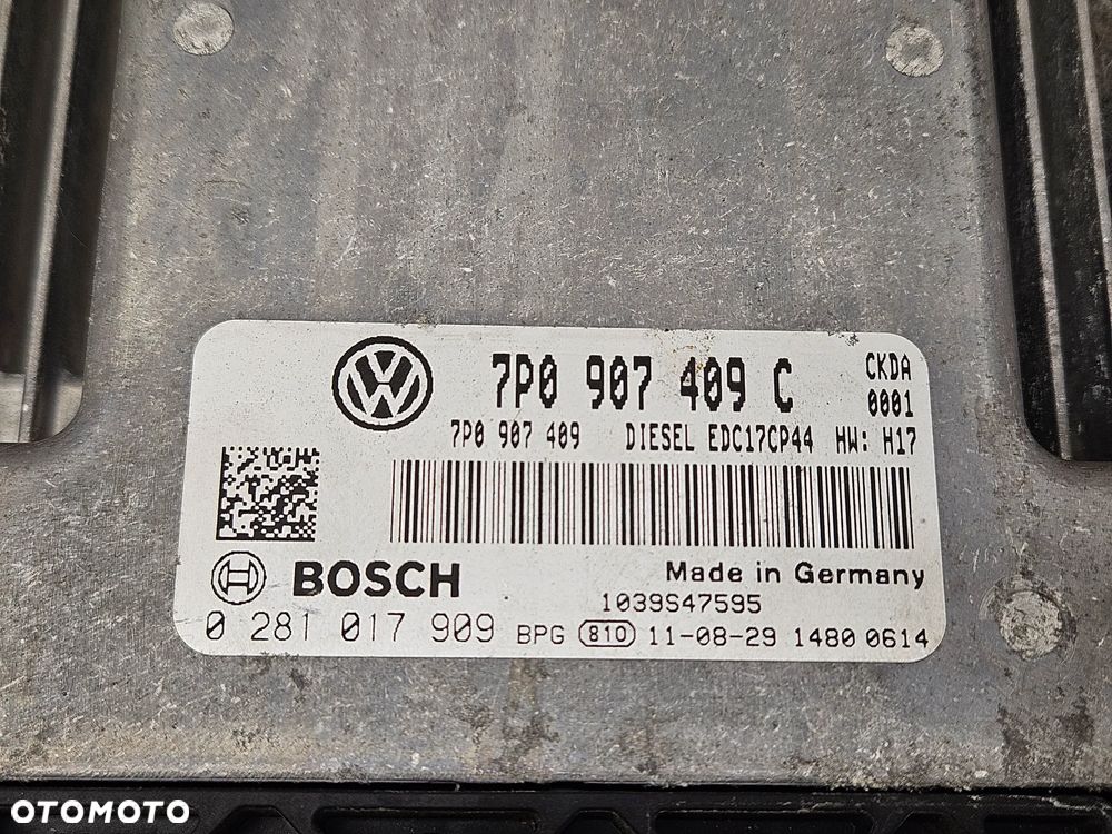 VW TOUAREG 7P 10-18R STEROWNIK SILNIKA 4.2 TDI CKDA KOMPUTER 7P0907409C 7P0907409 C EDC17CP44 - 4