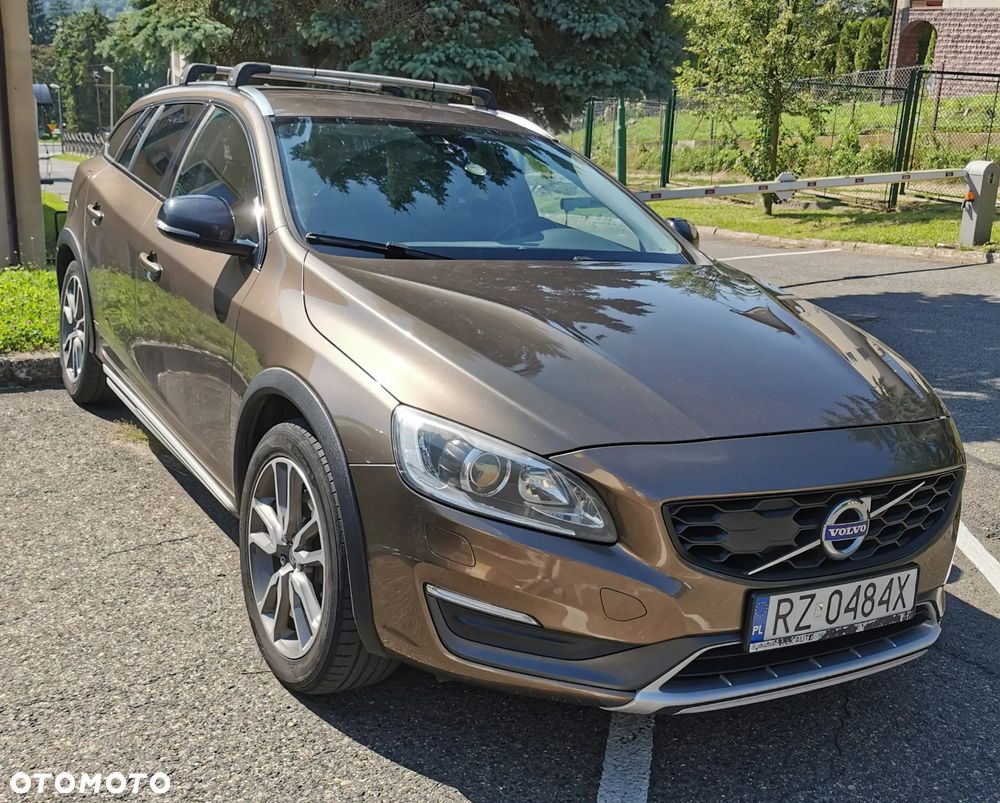 Volvo V60 Cross Country D4 AWD Geartronic Summum - 10