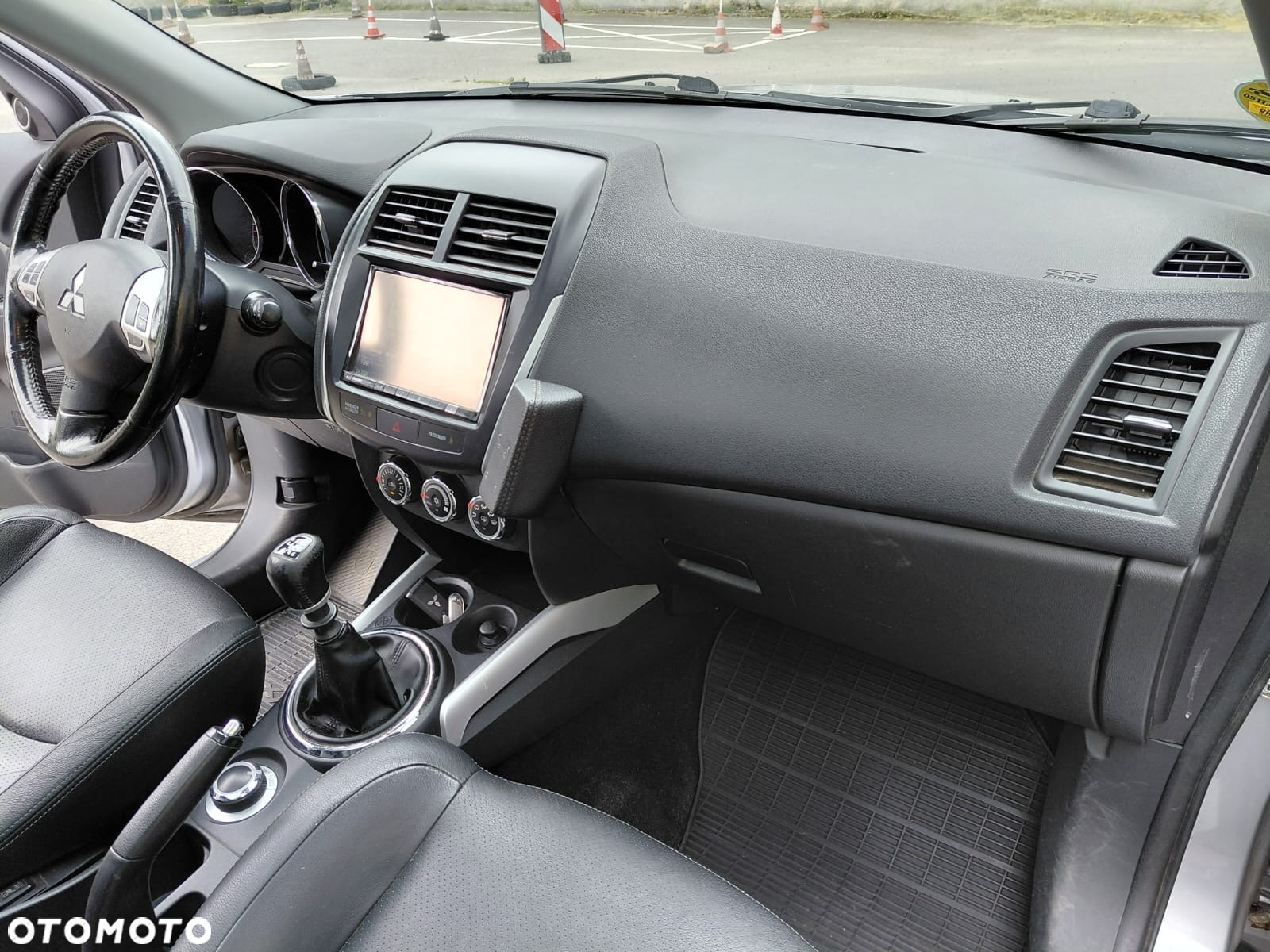 Mitsubishi ASX 1.8 DID Instyle 4WD AS&G - 9