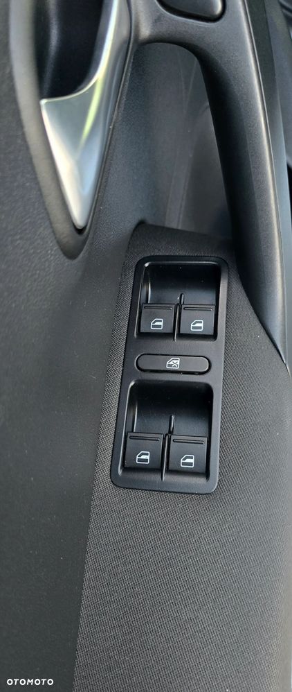 Volkswagen Polo - 11
