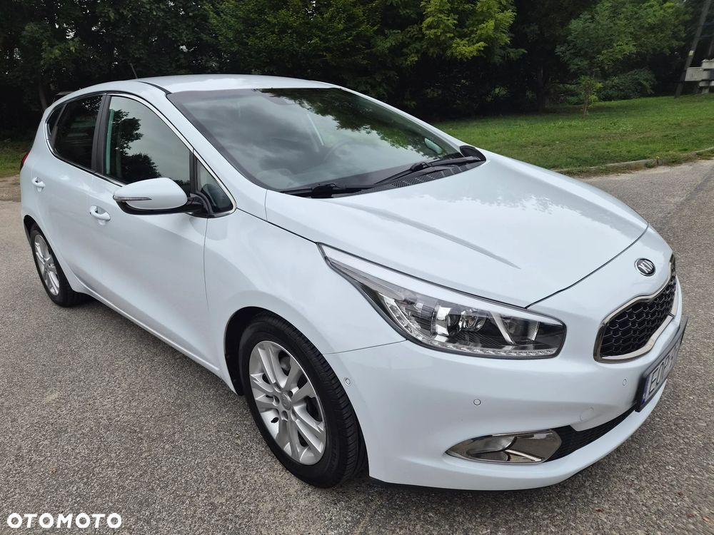 Kia Ceed - 4