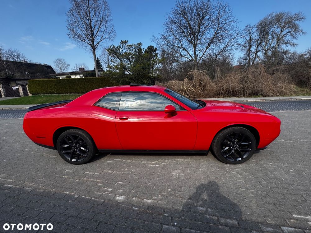 Dodge Challenger - 23