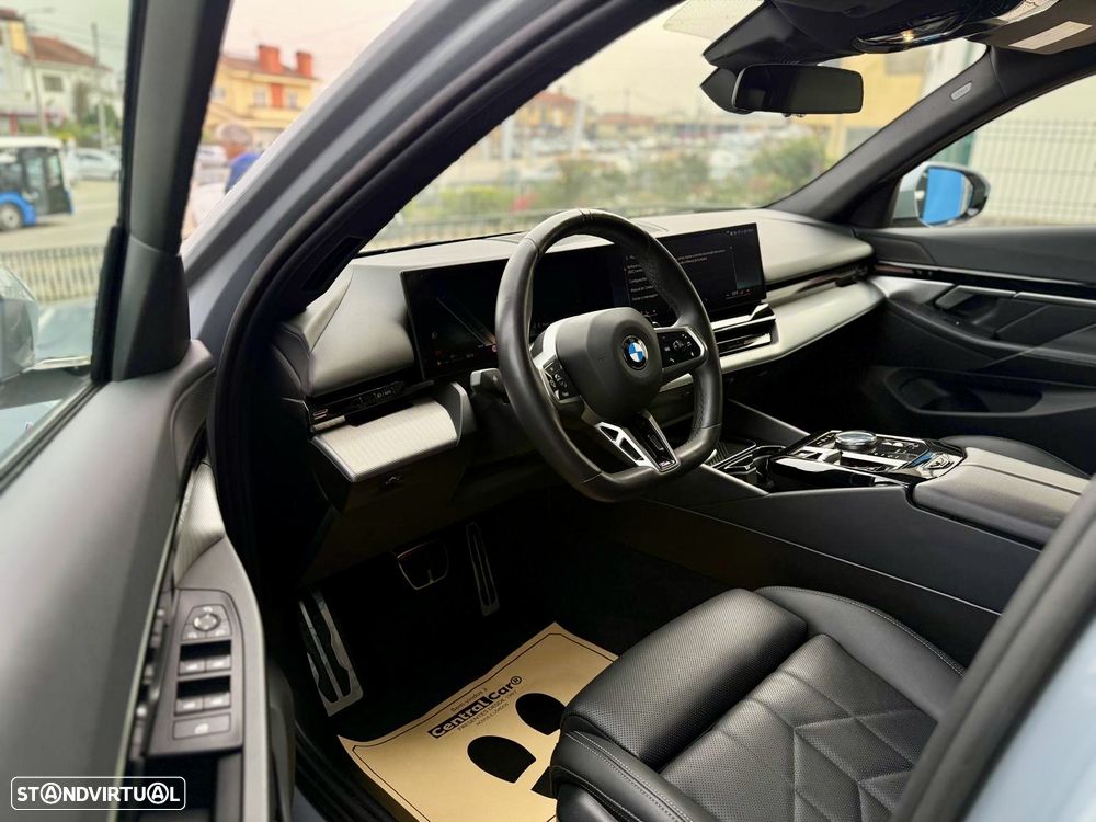 BMW 520 d Pack Desportivo M - 13