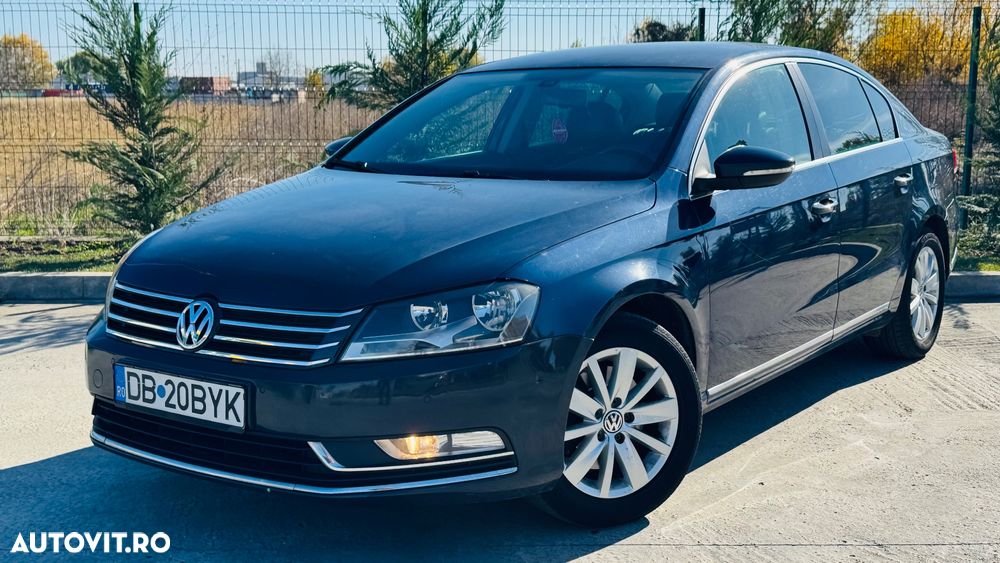 Volkswagen Passat - 1