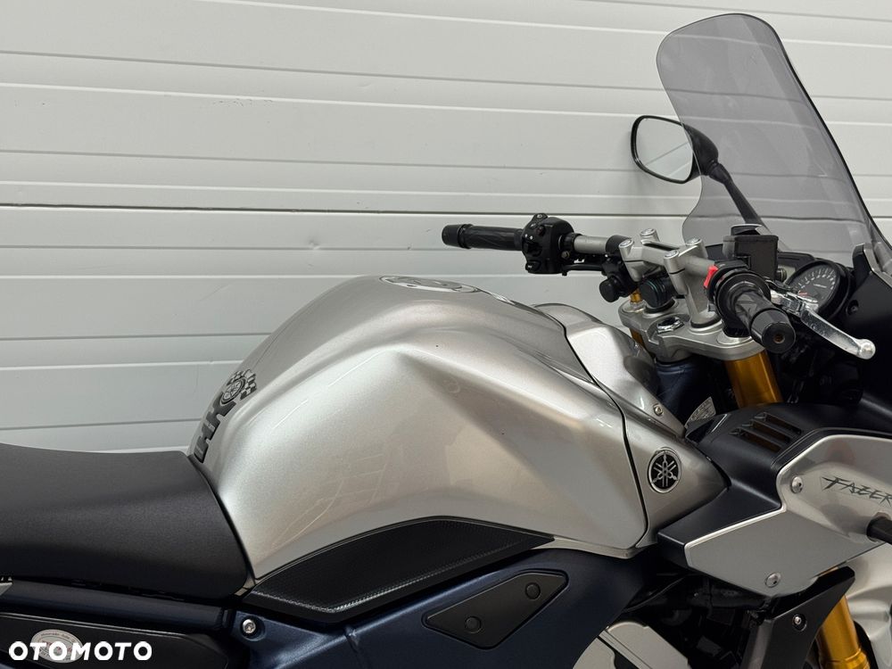 Yamaha FZ - 9