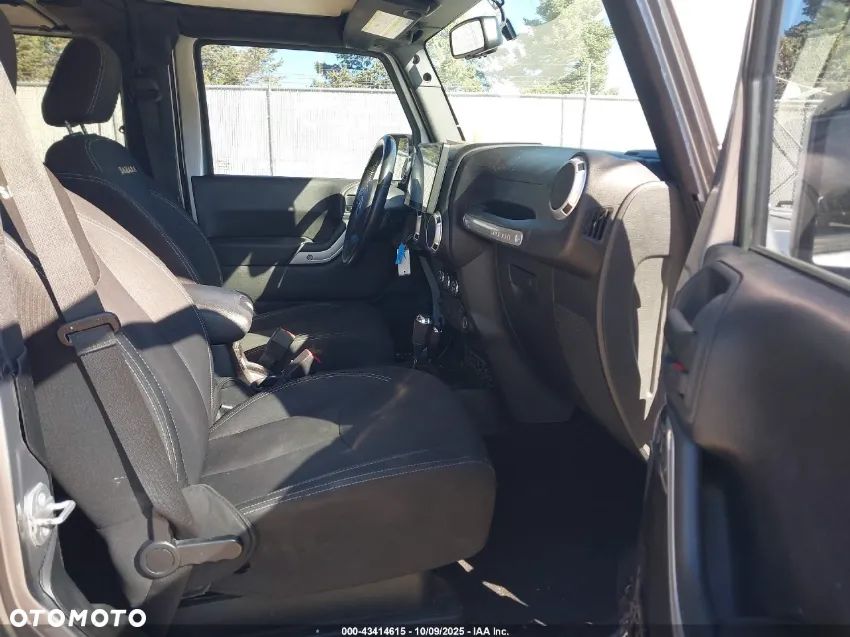 Jeep Wrangler 3.6 Sahara - 10