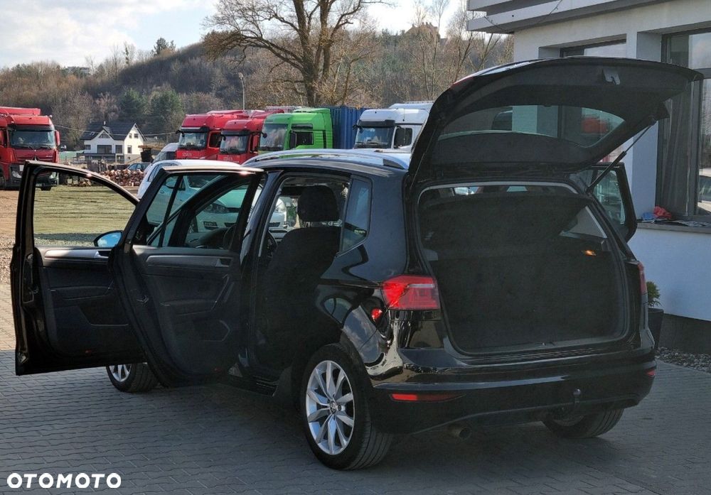 Volkswagen Golf Sportsvan - 15
