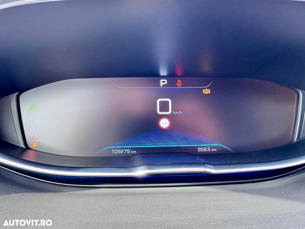 Peugeot 3008 1.2 PureTech S&S EAT8 Allure - 5