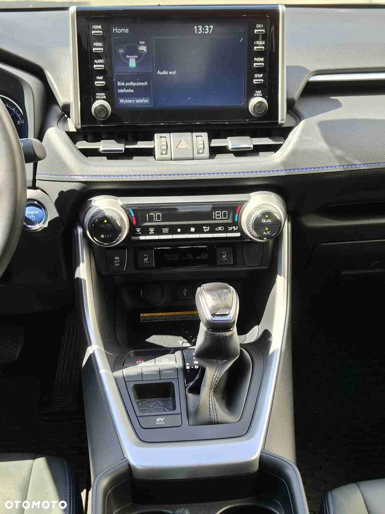 Toyota RAV4 - 18
