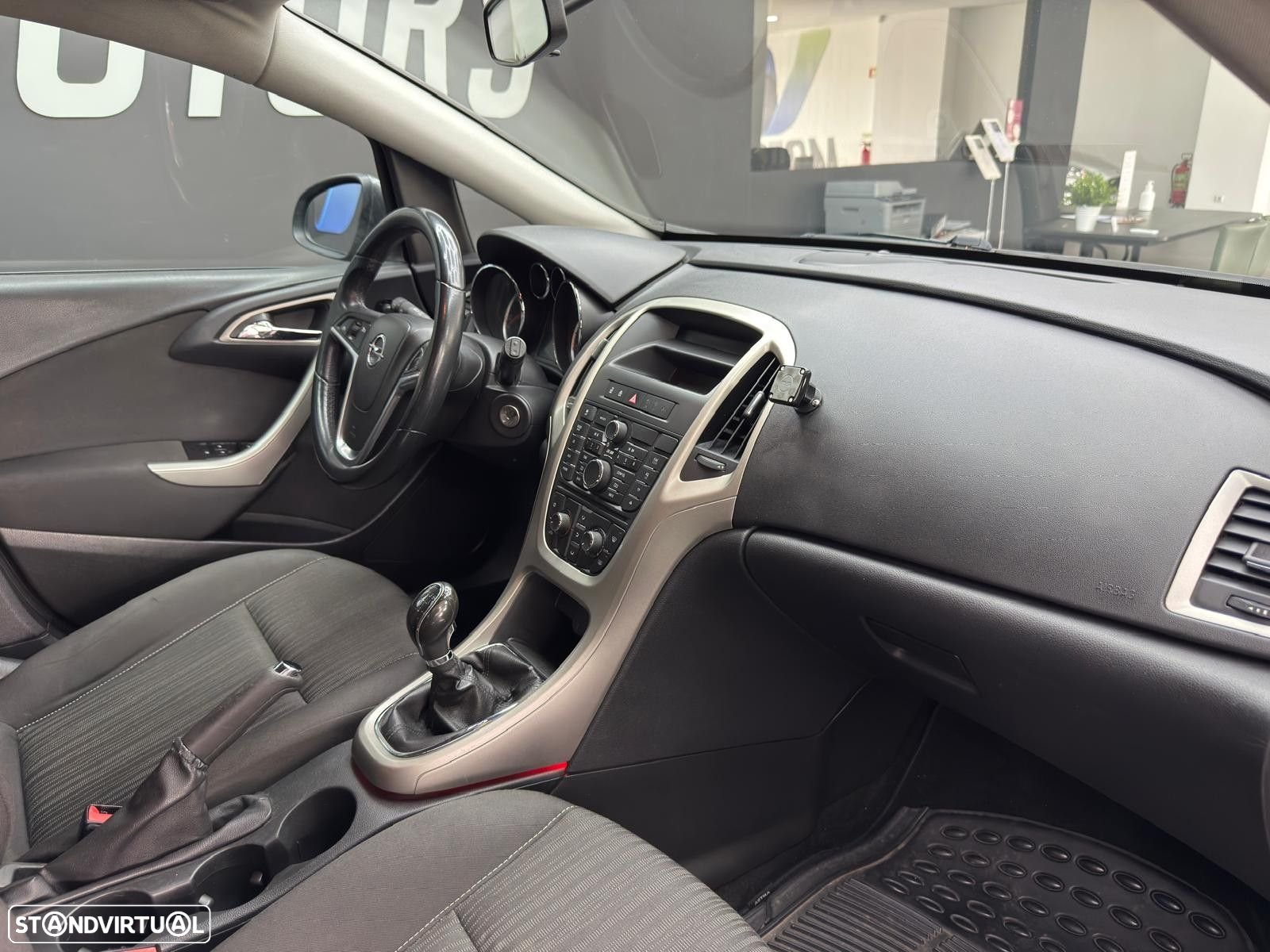 Opel Astra 1.3 CDTi Cosmo - 34