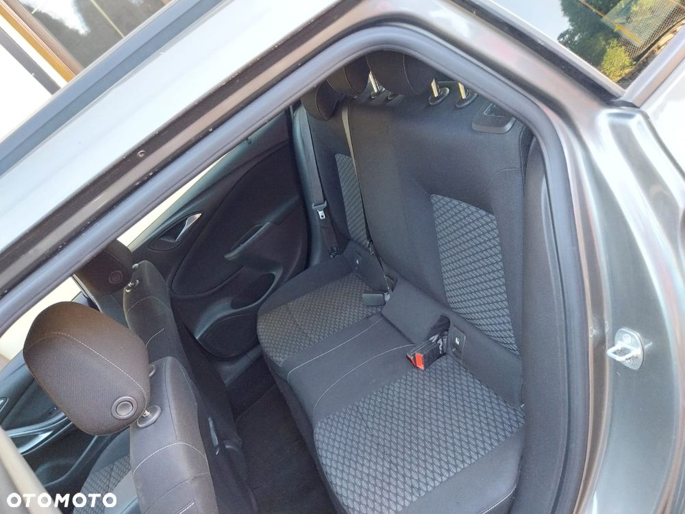 Opel Astra - 16