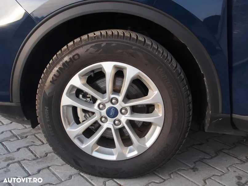 Ford Kuga - 4
