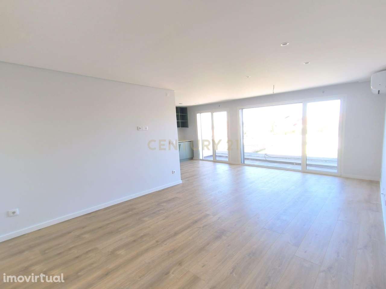 Apartamento Novo a estrear na rua Paulo VI em Leiria  - para arrendar - Grande imagem: 4/21