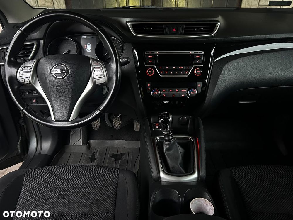 Nissan Qashqai 1.2 DIG-T Acenta EU6 - 8