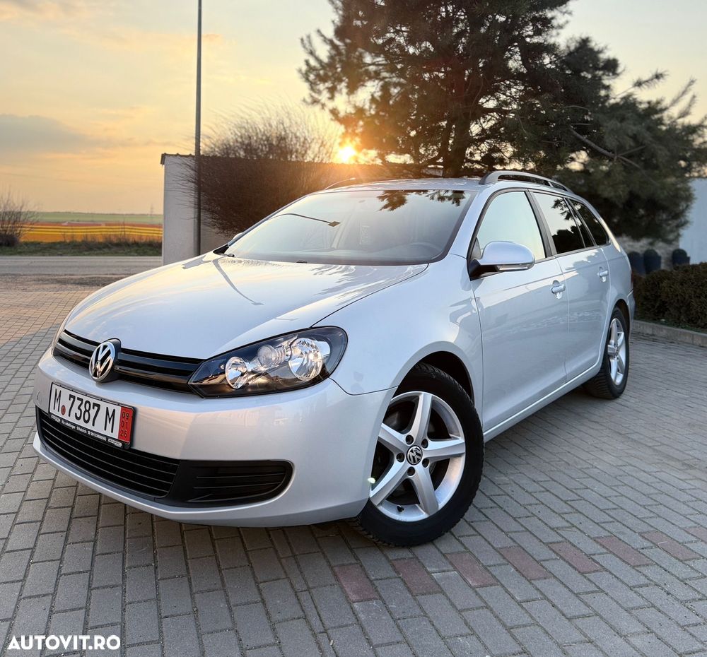 Volkswagen Golf 1.6 TDI BlueMotion Technology Cup - 1