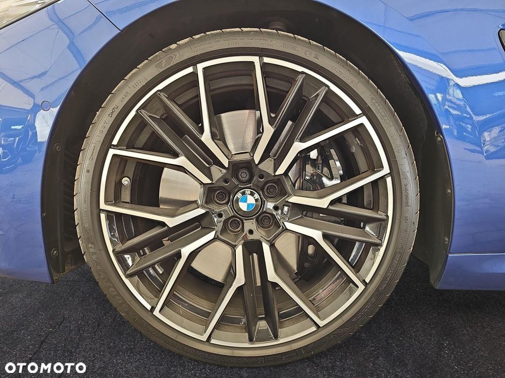 BMW Seria 8 - 9