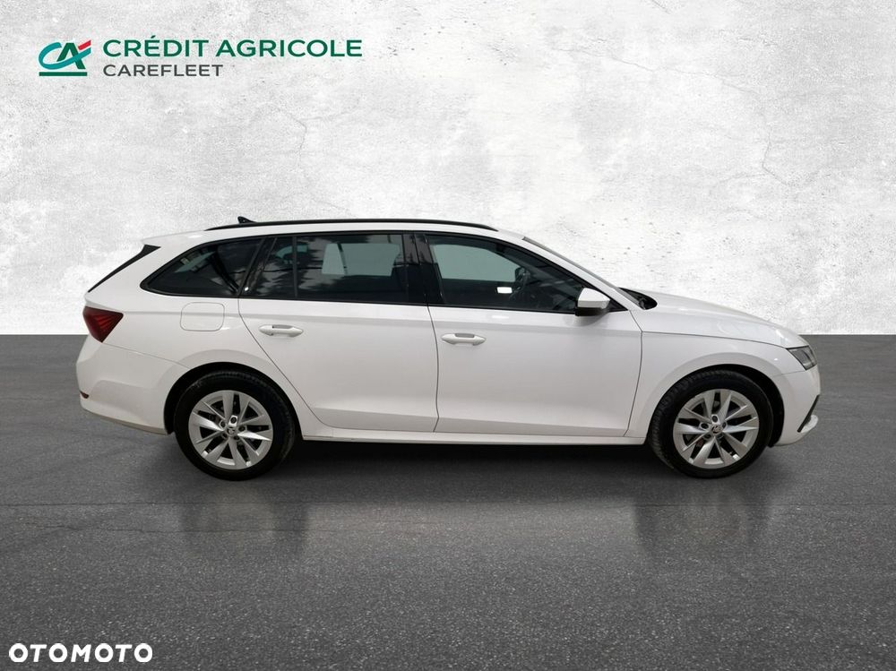 Skoda Octavia 2023 photo 4