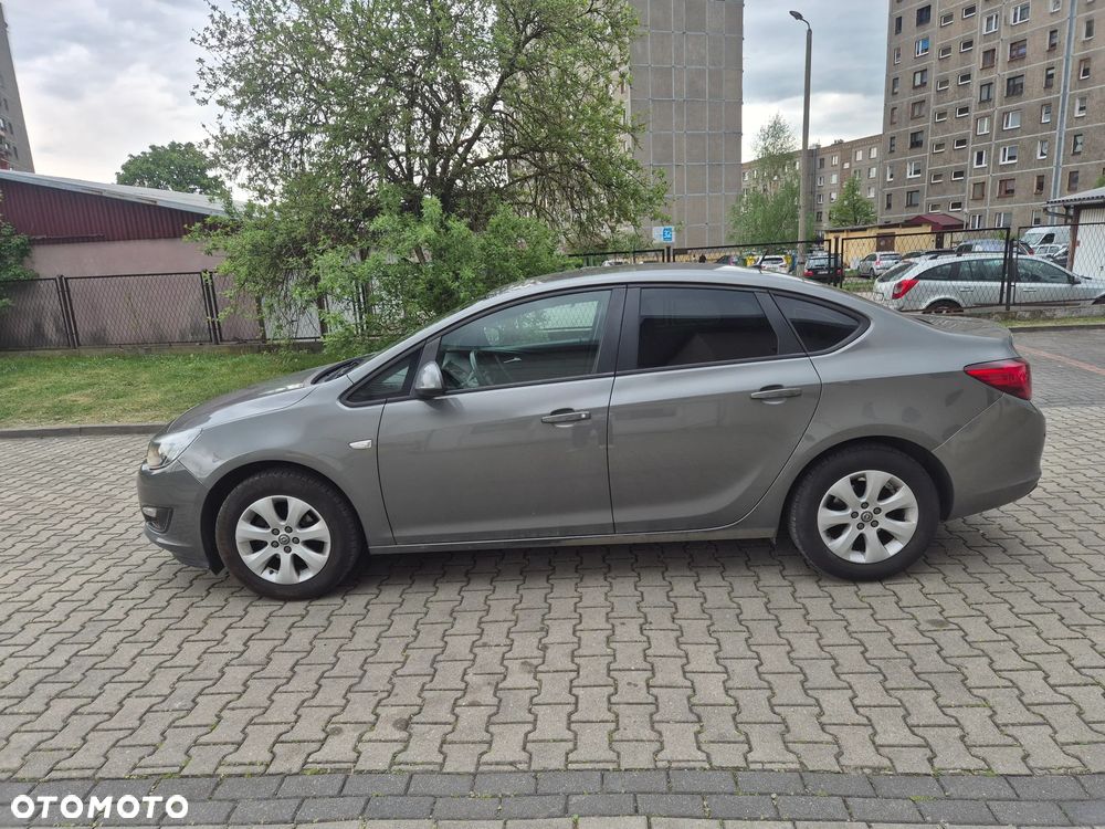 Opel Astra 1.6 Enjoy - 5