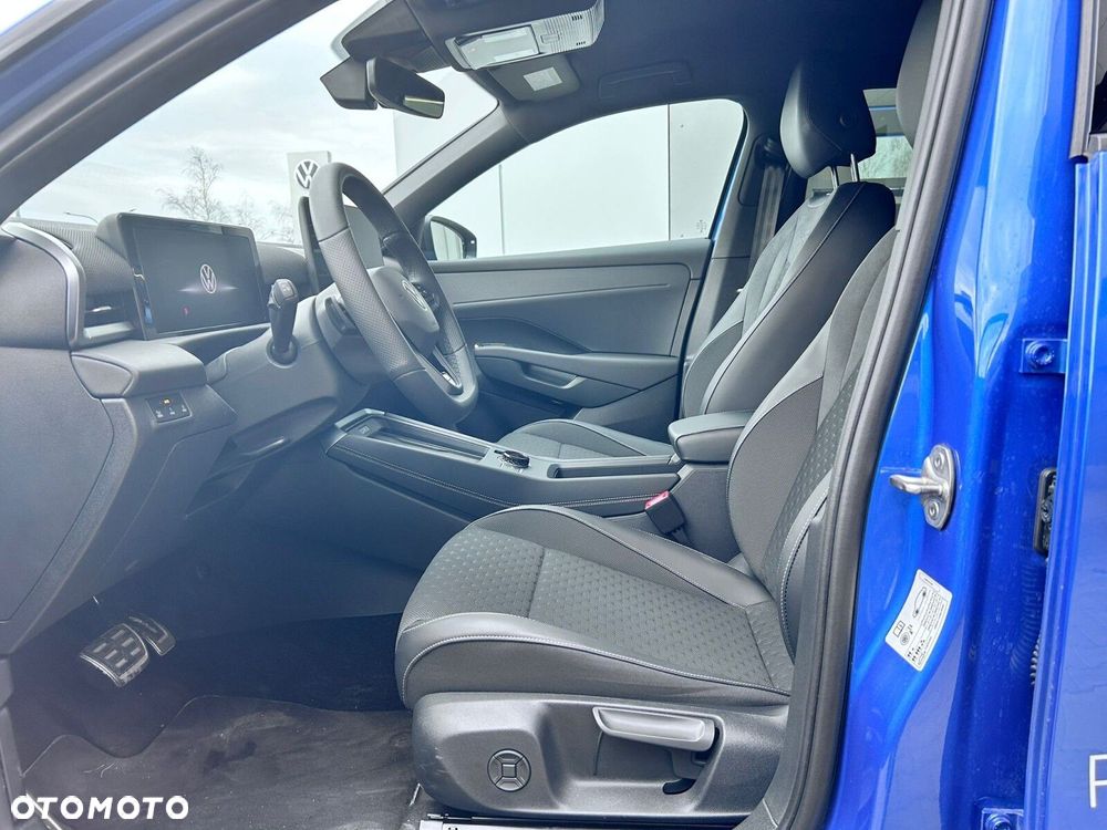 Volkswagen T-Roc - 8