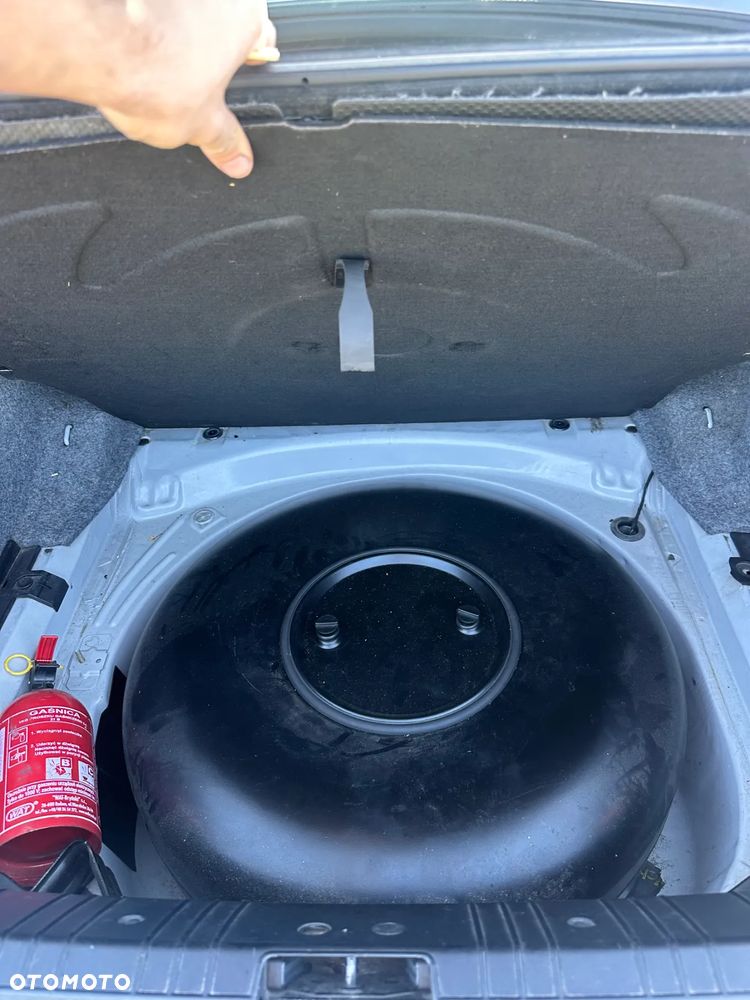 BMW Seria 3 - 16