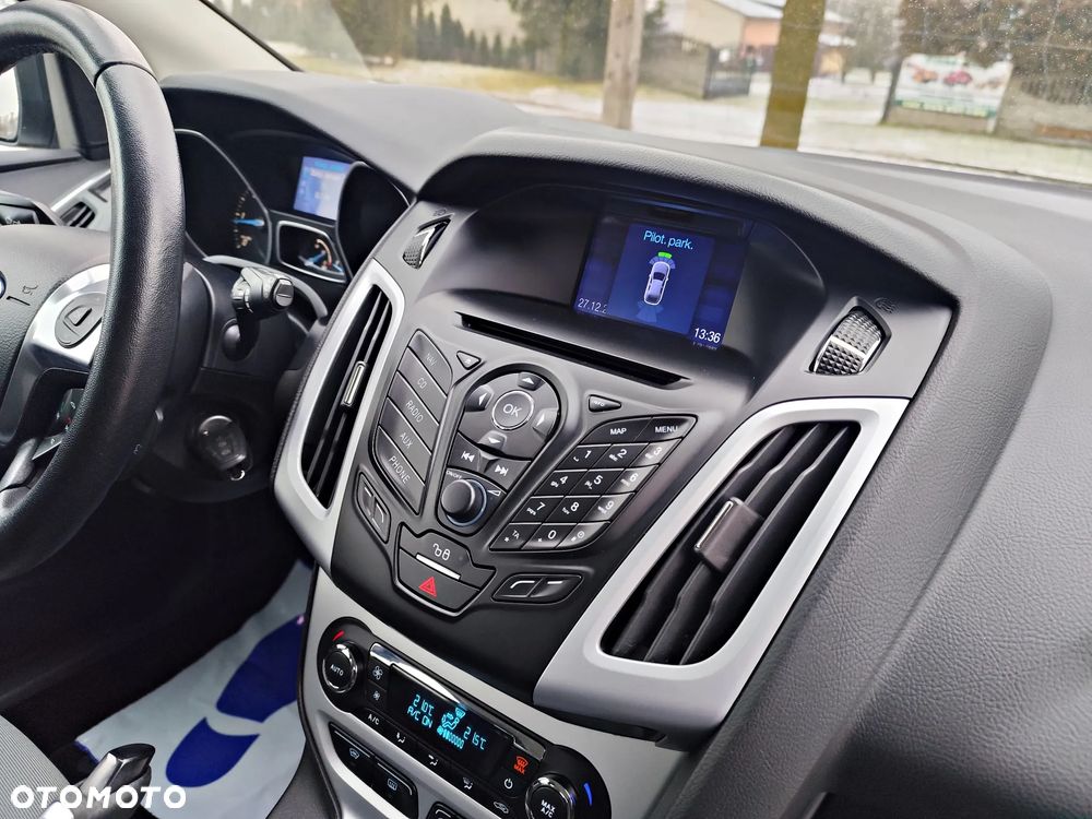 Ford Focus 1.6 TDCi DPF Champions Edition - 10