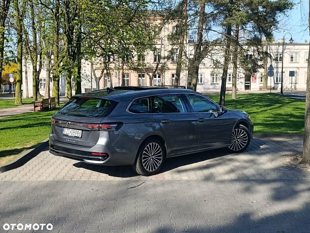 Volkswagen Passat - 17