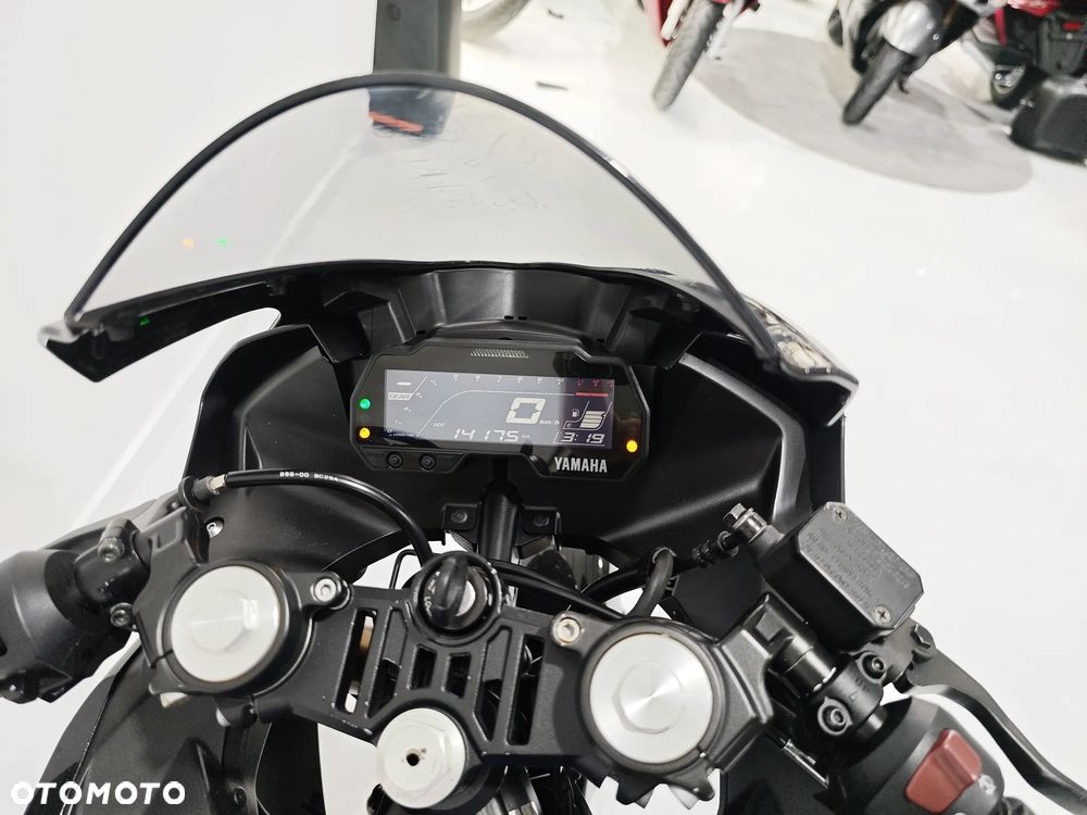 Yamaha YZF - 5