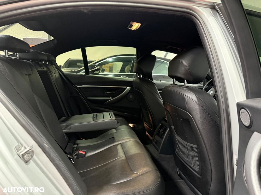 BMW Seria 3 330e iPerformance AT M Sport - 8