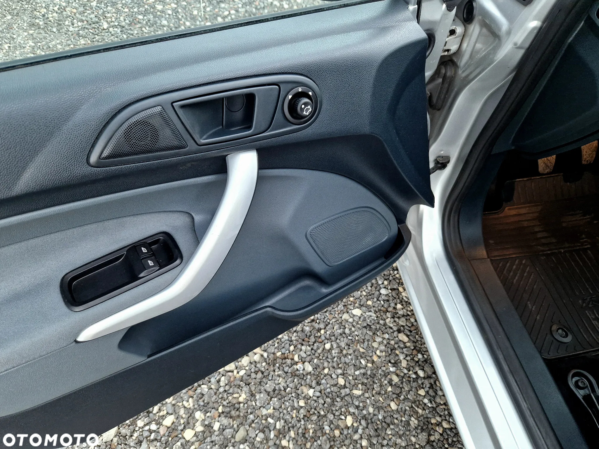 Ford Fiesta 1.4 Titanium - 11