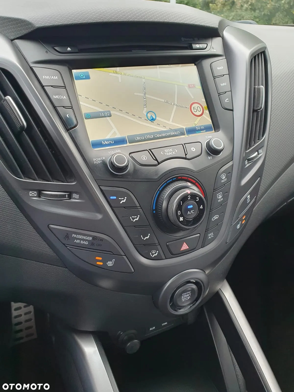 Hyundai Veloster 1.6 Turbo Premium - 11