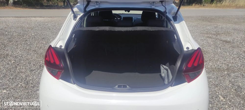 Peugeot 208 1.5 BlueHDi Signature - 6
