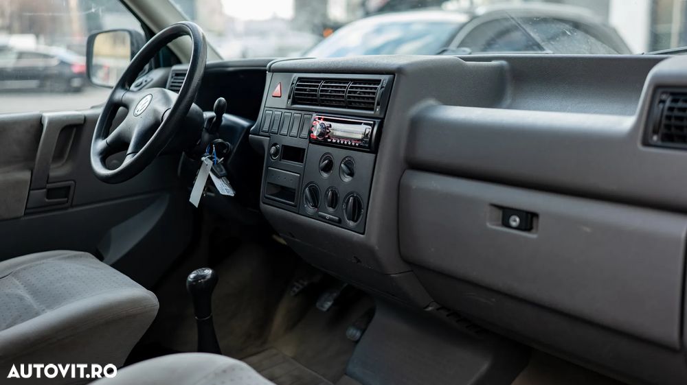 Volkswagen Transporter - 5