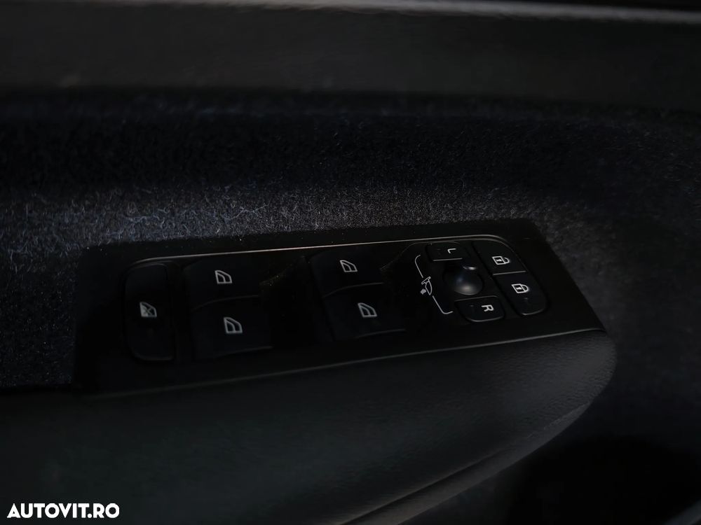 Volvo XC 40 T4 Recharge DKG Inscription Expression - 19