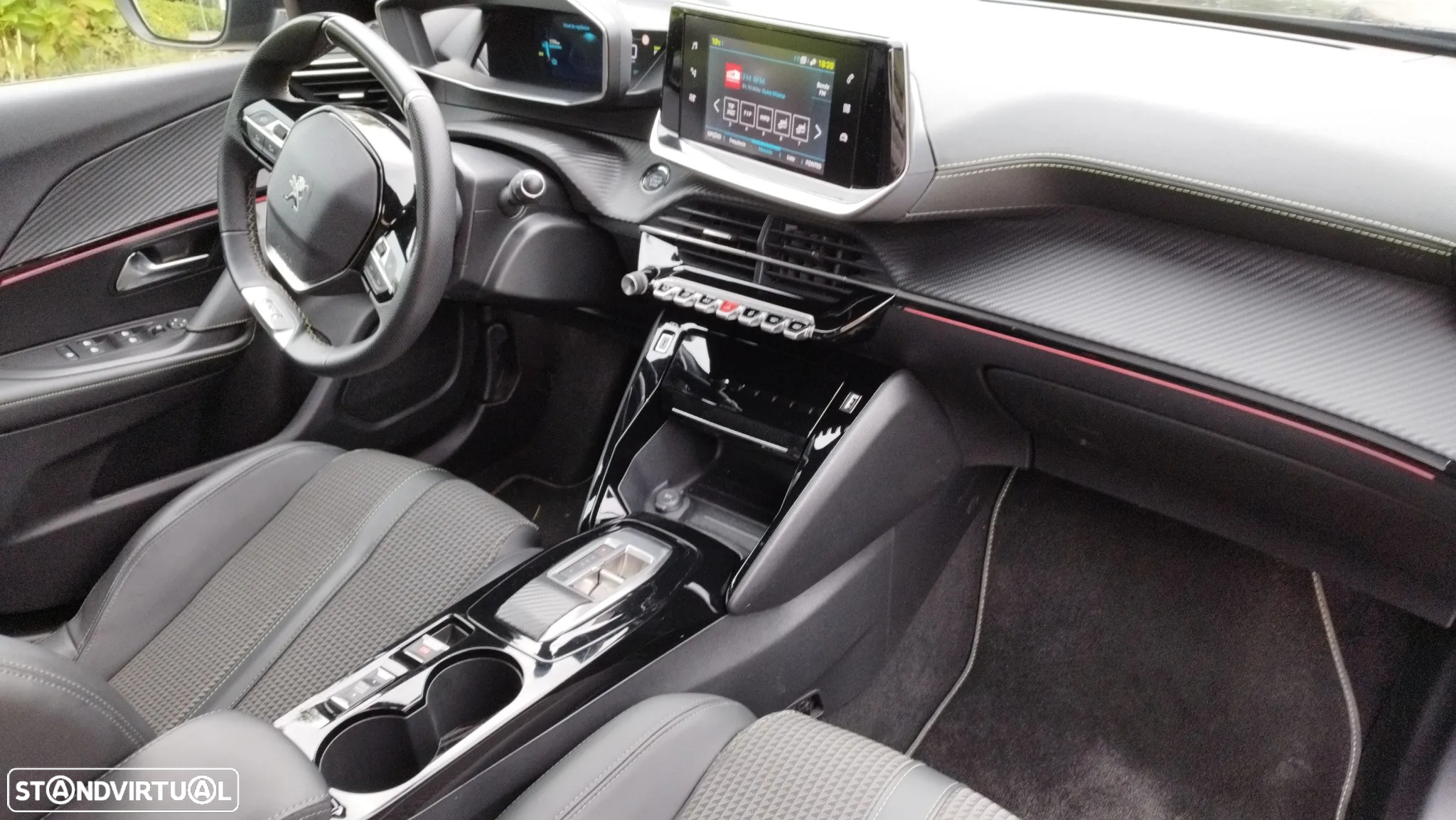 Peugeot e-2008 50 kWh GT Pack - 24
