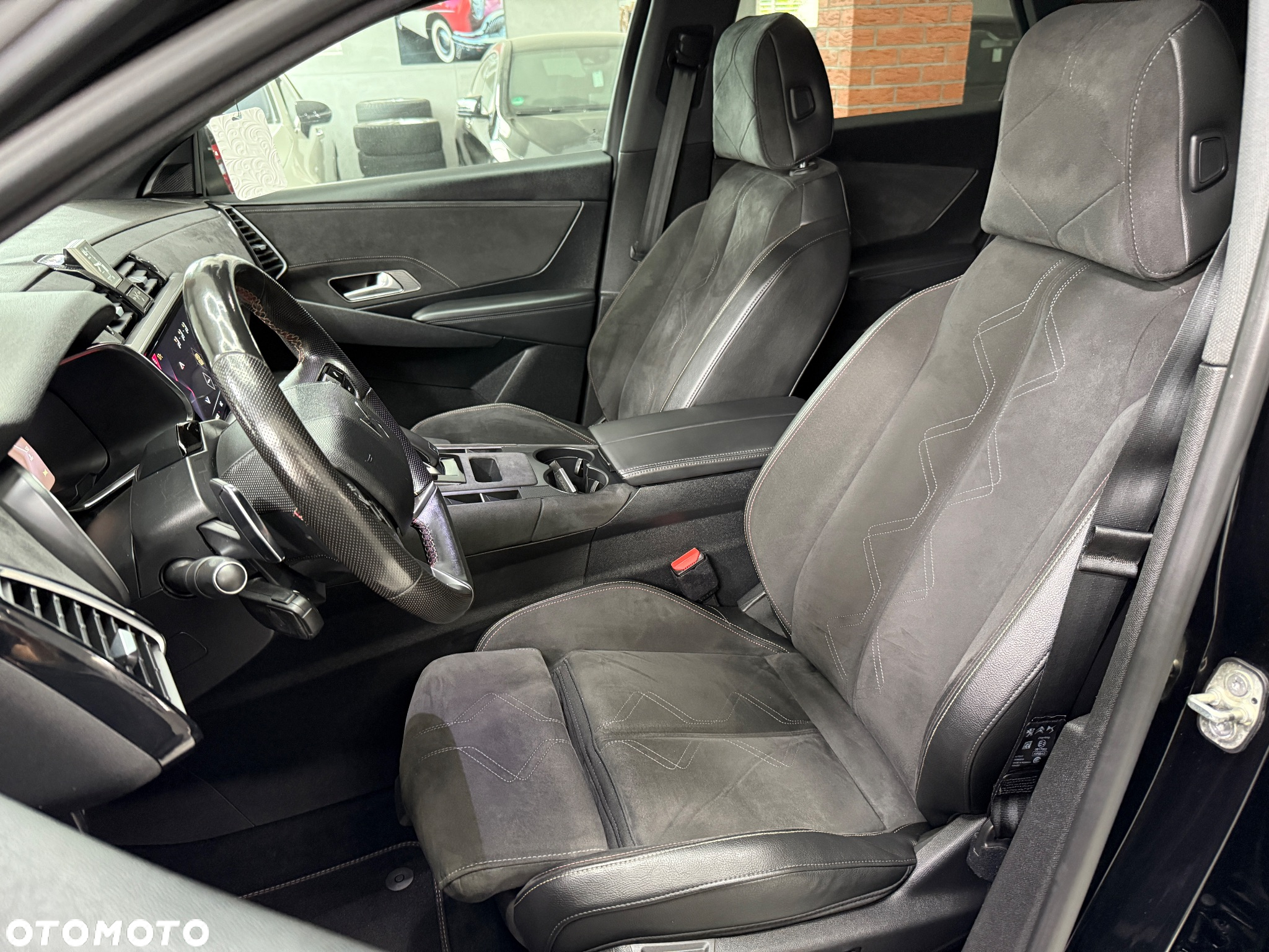 DS Automobiles DS 7 Crossback 2.0 BlueHDi Performance Line + - 20