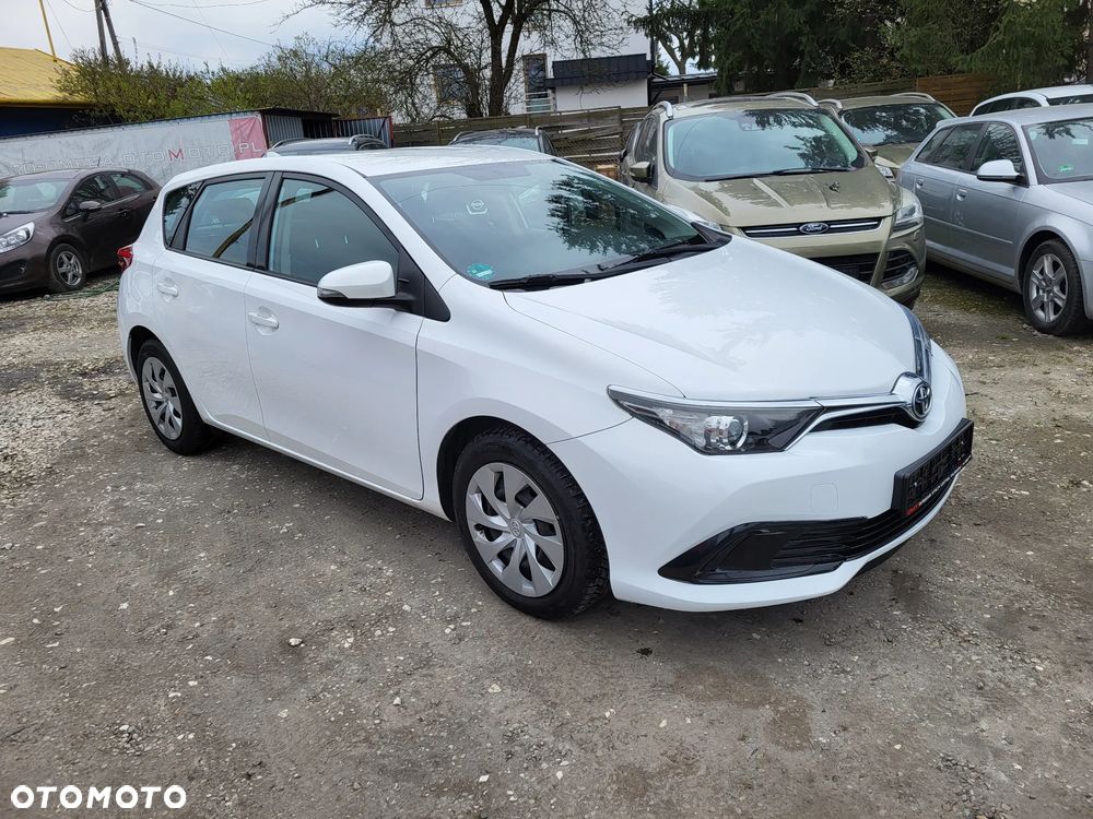 Toyota Auris 1.33 Dual-VVT-i Cool - 3